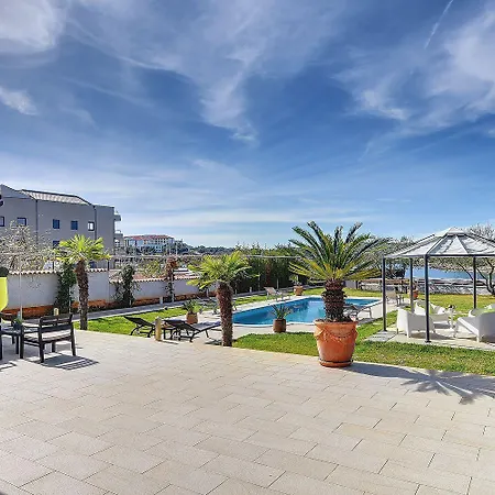 Sunny Just 10 Meters To The Sea Holiday home